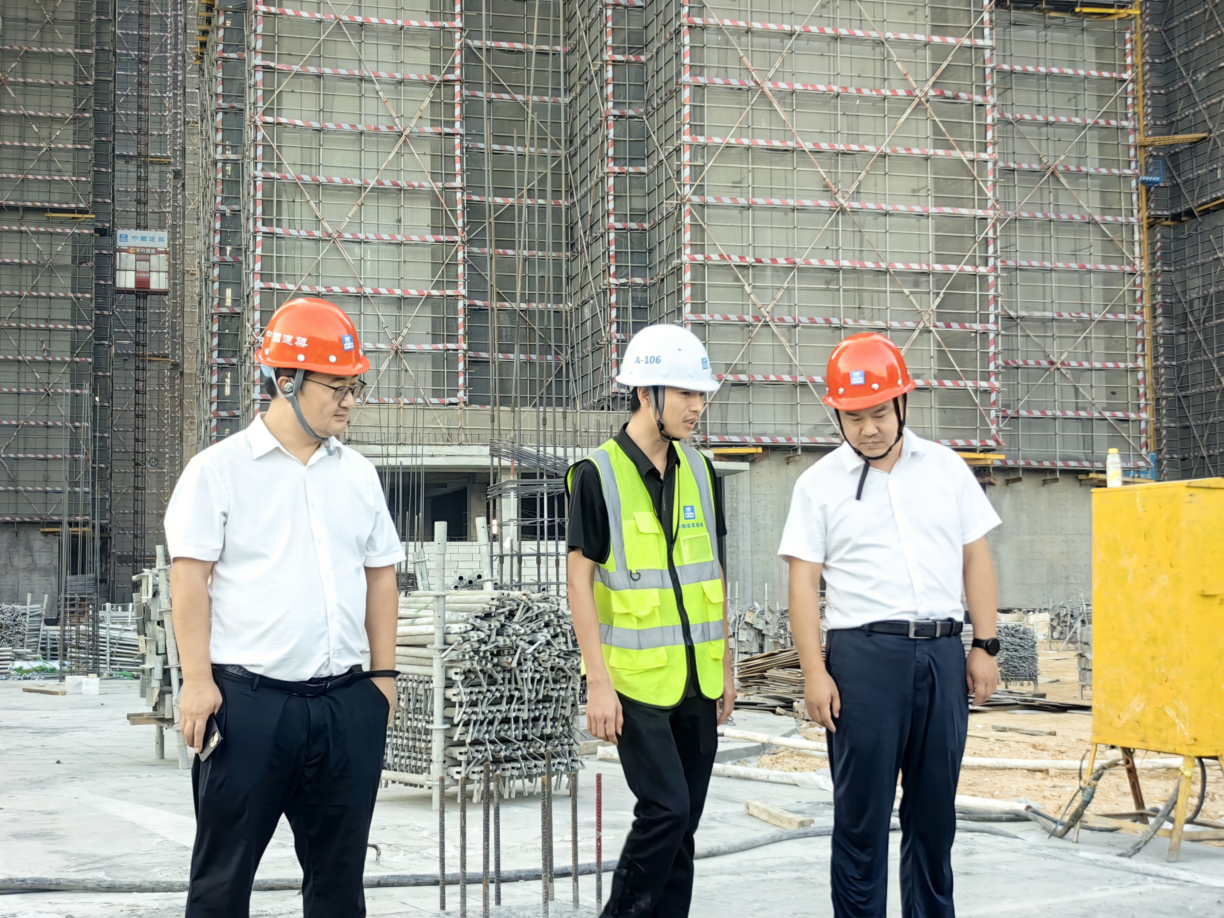 公司领导带队到白云机场三期建南安置区标段二项目检查指导工作照片3.jpg 公司领导带队到白云机场三期建南安置区标段二项目检查指导工作照片3.jpg